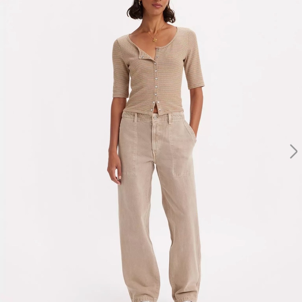 NWT Levis  Beige Baggy Dad Pants